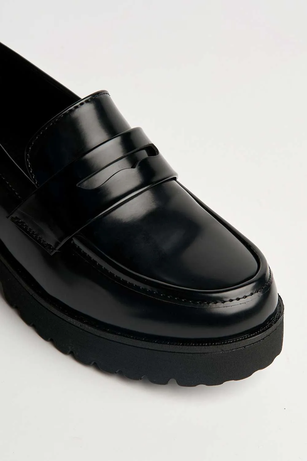Caddie Round Toe Slip-On Loafers in Black Matt