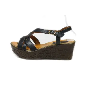 Fresh Wedge Sandals Leather Black Colour For Women