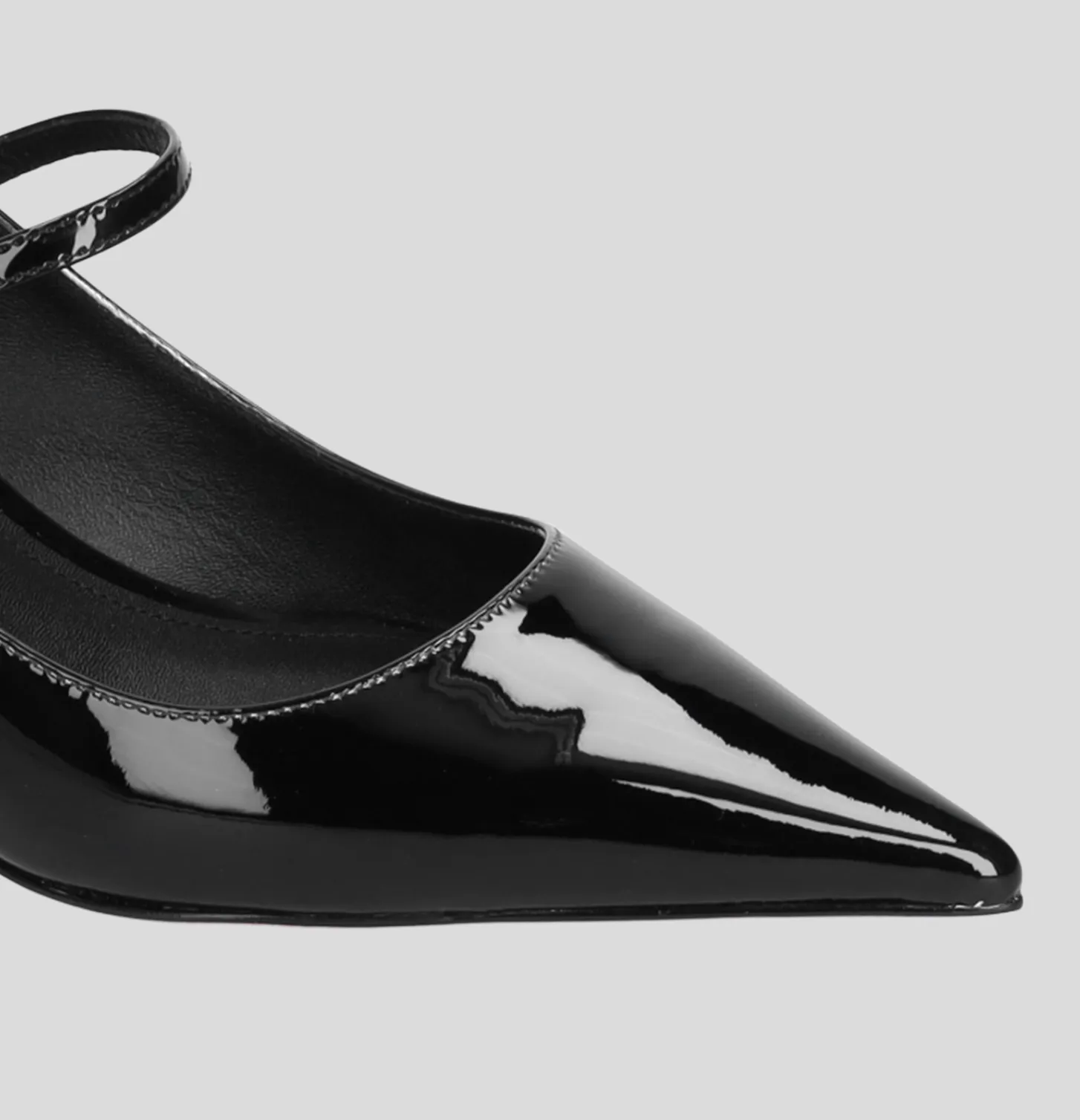 Lola Cruz Tina Black Leather Kitten Heels