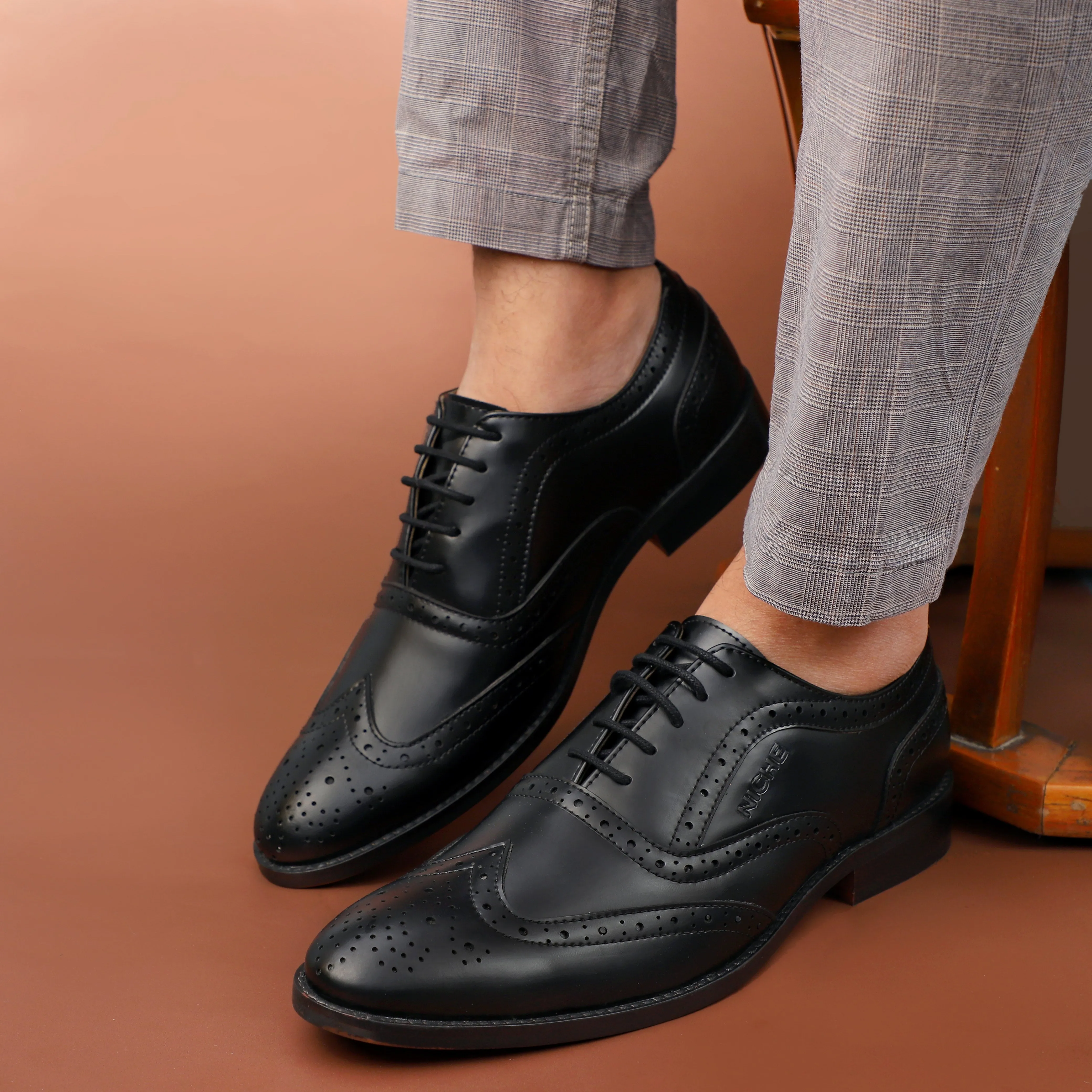 NICHE Black Elegant Brogue